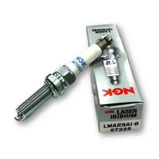 Bujía iridio NGK 92729 LMAR8GI-8 para Yamaha 