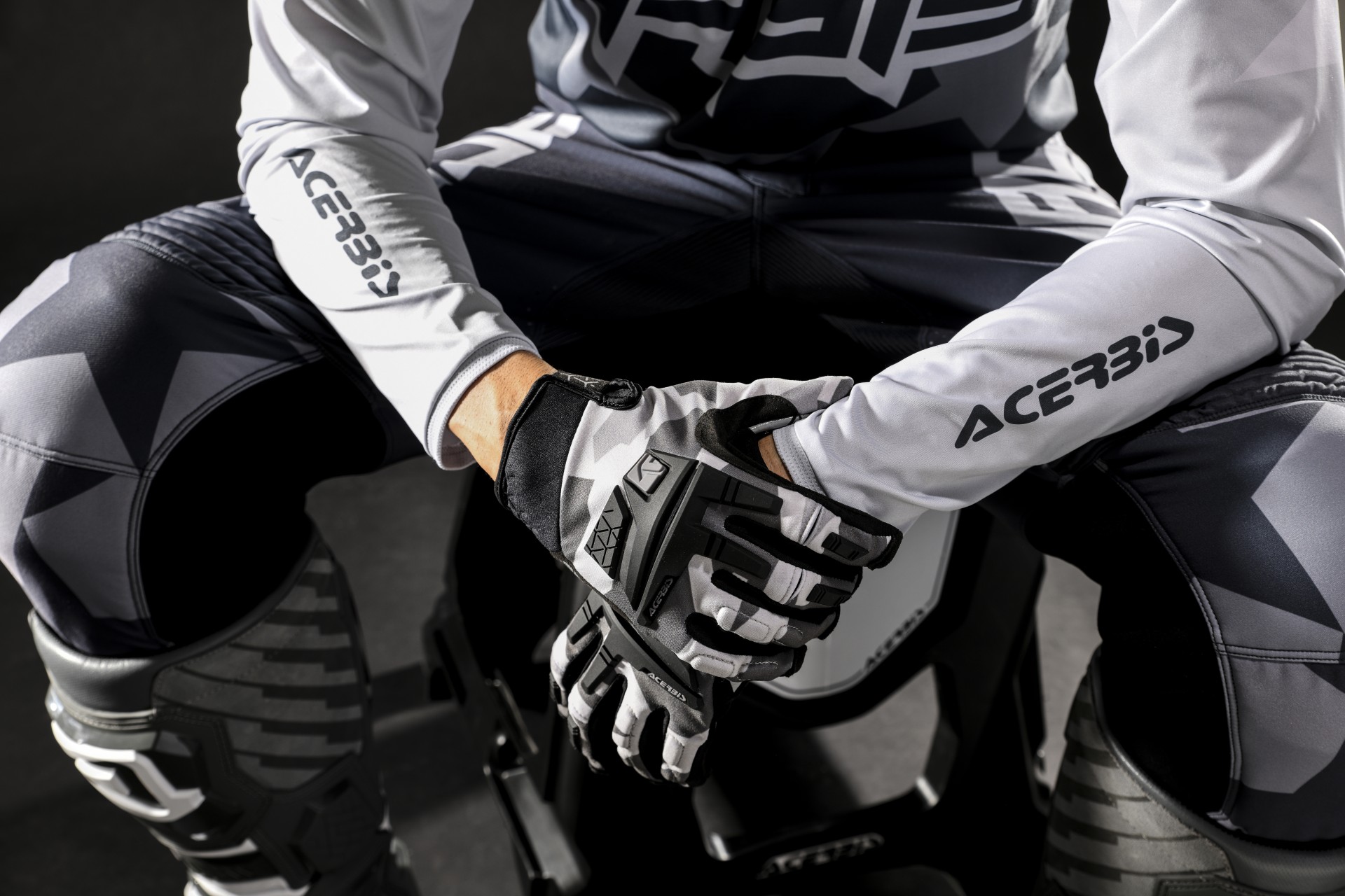 Guantes Acerbis